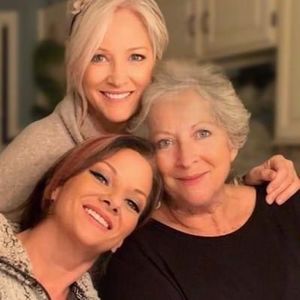 Meet your Posher, Carrie